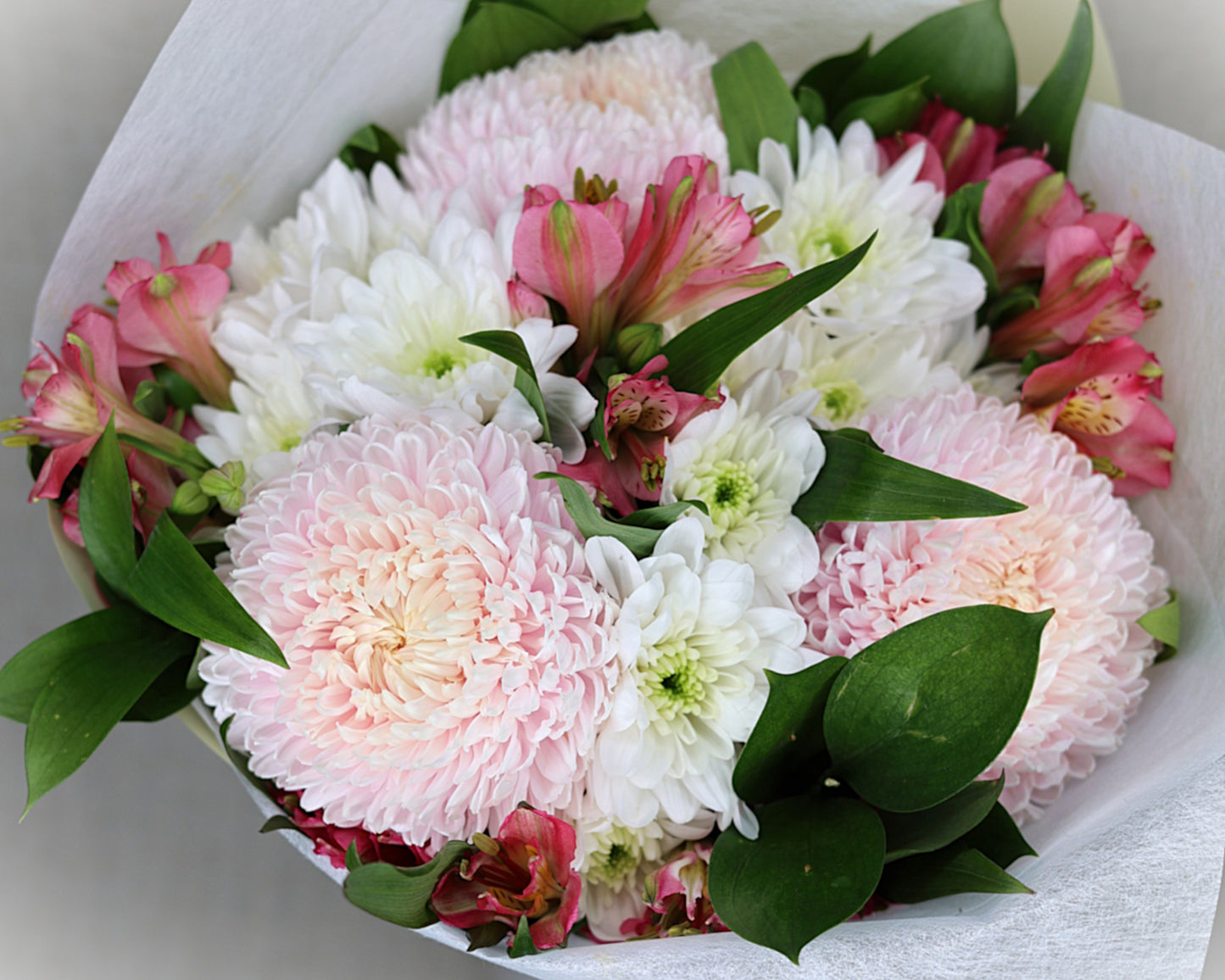 Prestige Bouquet – Three Focals